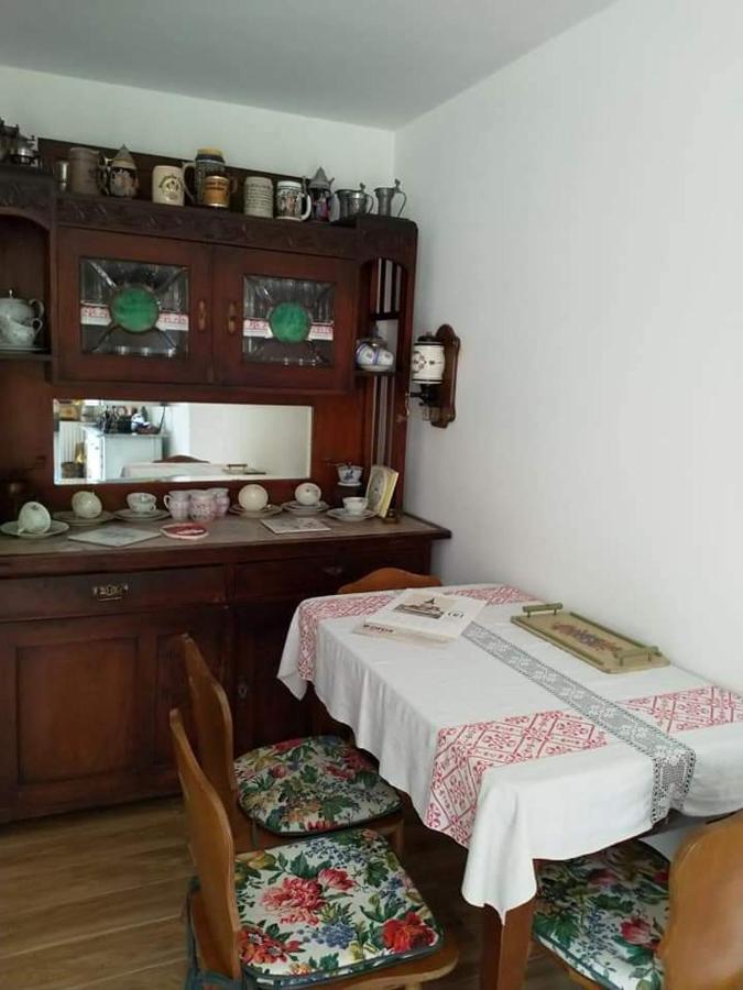 Retro Regina Hotell Bazna Exteriör bild